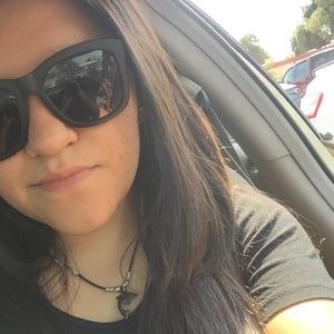 Meet your Posher, Karla